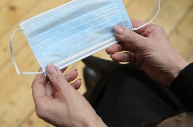 Vaistinėse atsirado šimtai tūkstančių kaukių