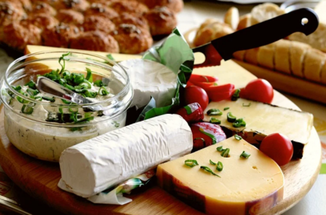 „Varlė.lt“ pradeda prekiauti maisto produktais: partneriu tapo prekybos įmonių aljansas „Aibė“