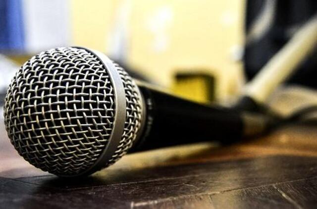 Lenkijos prezidentas priėmė repavimo iššūkį per pagalbos medikams akciją