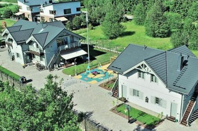 Meras Šarūnas Vaitkus su šeima persikėlė gyventi į naują namą