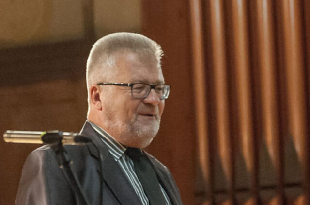 V. Virganavičius – apie autorinių sutarčių šachmatų partijas ir repeticijų grafikų pasjansus