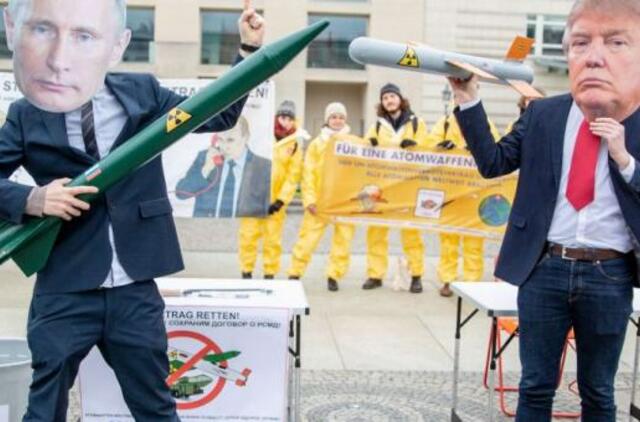 Žiniasklaida: JAV svarstė galimybę atlikti pirmą branduolinį bandymą per beveik 30 metų