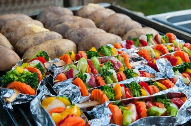 Įkarštį pagavęs grilio sezonas: griliaus patiekalų receptai ir veganams, ir vegetarams