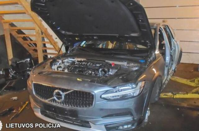 Klaipėdoje baigtas tyrimas dėl prabangaus "Volvo" vagystės