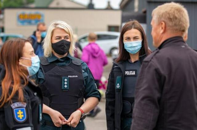 Klaipėdos apskrities pareigūnai kretingiškiams aiškino korupcijos keliamas grėsmes