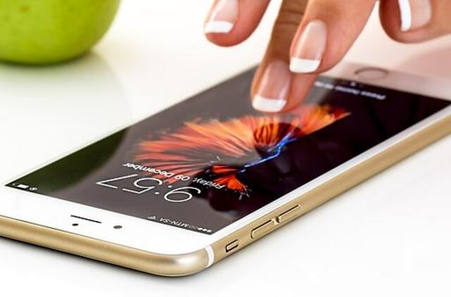 Prikelkite savo seną telefoną antram gyvenimui: nuo belaidės pelės iki išorinės kameros