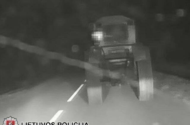 Šilalės rajone policija vijosi girtą traktorininką