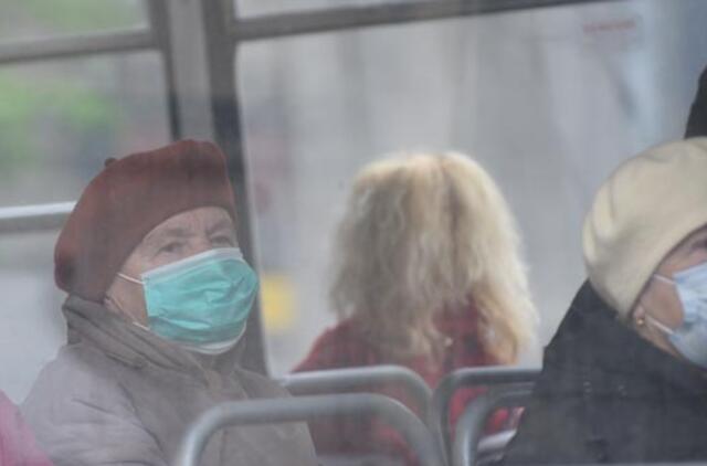 Viešajame transporte SAM rekomenduoja dėvėti kaukes