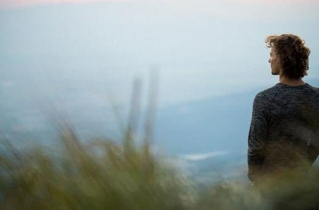 6 įsižeminimo pratimai, gelbstintys nuo nerimo ir intensyvių emocijų