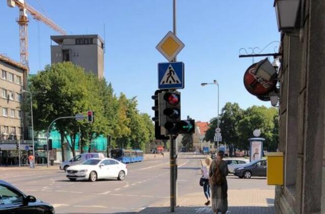Papildoma šviesoforo sekcija H. Manto gatvėje