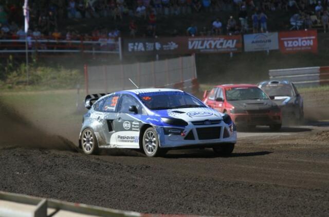 Vilkyčiuose finišavo dvi dienas trukusi ralio kroso fiesta