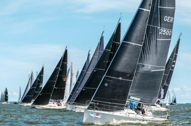 Trečiasis „Kuršių marių regatos“ etapas išprovokavo įgulas agresyviai sportinei kovai