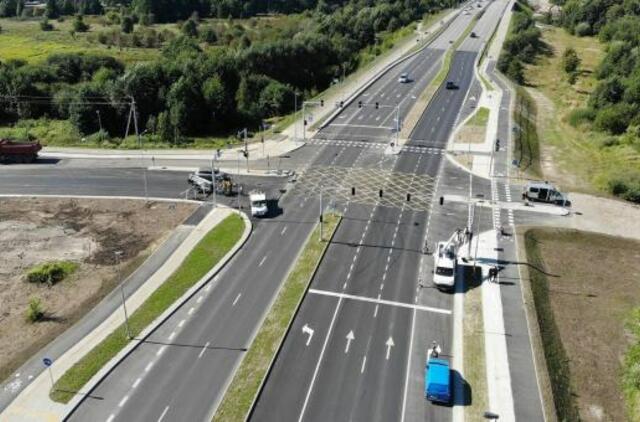 Joniškės gatvė atverta eismui