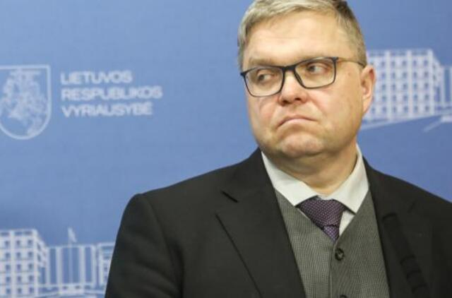 V. Vasiliauskas: baziniu scenarijumi ekonomika šiemet turėtų susitraukti 2 proc.