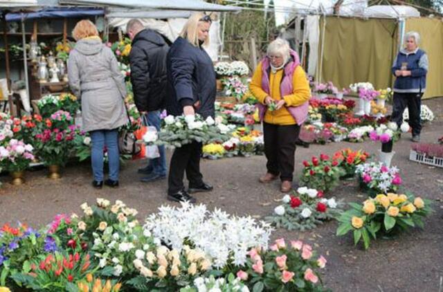 Aplinkai draugiškos Vėlinės – mažiau yra geriau