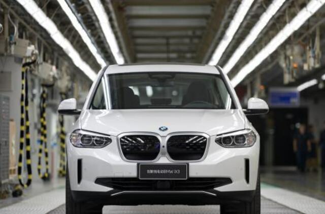 BMW pradėjo masinę elektrinio „BMW iX3“ visureigio gamybą