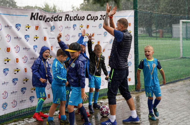 Jaunieji futbolininkai pademonstravo charakterį