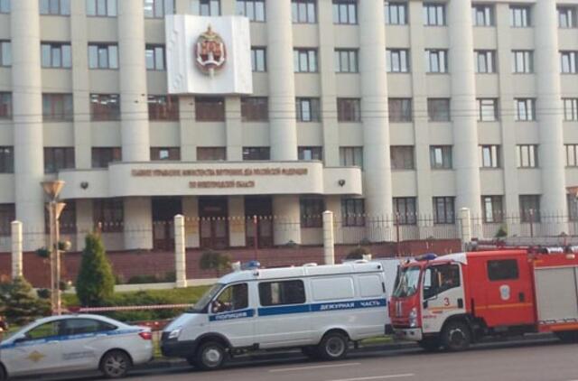 Rusijoje priešais VRM pastatą susidegino žurnalistė