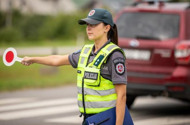 Suvestinė: sukčius įsigijo elektrinį paspirtuką, iš automobilio pavogtas kompiuteris ir apgadintas automobilis