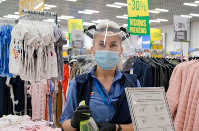 Antrąją COVID-19 bangą stabdys karantinu