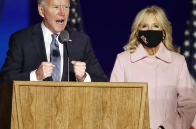 J. Bidenui artėjant prie pergalės rinkimuose, D. Trumpas pradėjo svaidytis nepagrįstais kaltinimais sukčiavimu