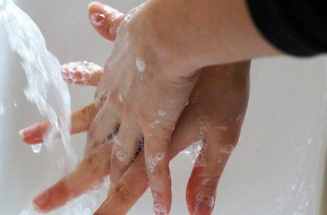 Naujų COVID-19 atvejų skaičius perkopė 2 tūkst.