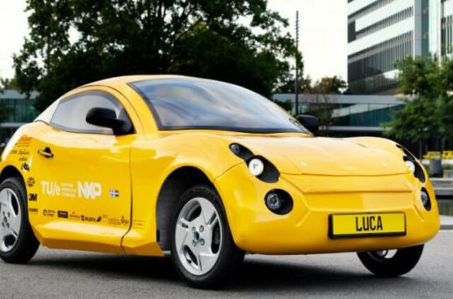 Pagamino elektromobilį tik iš perdirbtų atliekų