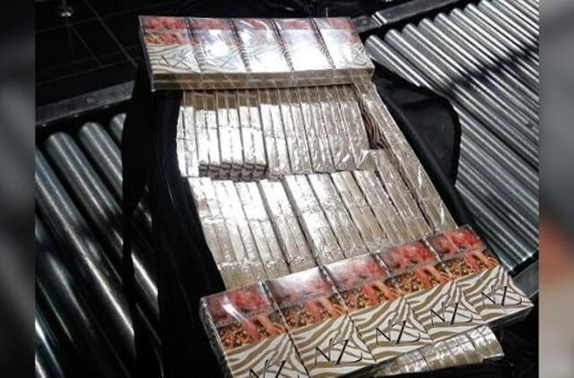 Vilniaus oro uoste sulaikyta 40 lagaminų cigarečių