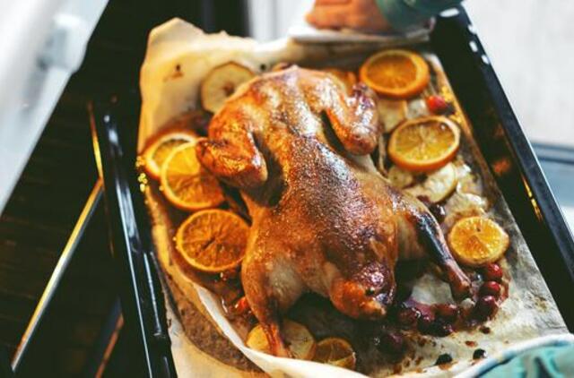 Ekspertė siūlo išbandyti 3 įdarytos anties receptus, kurie nustebins netikėtu skoniu