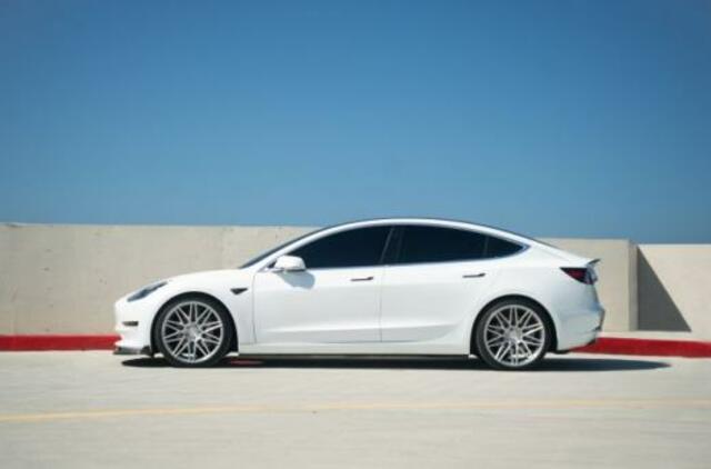 Kada elektromobiliai taps pigesni už benzininius automobilius?