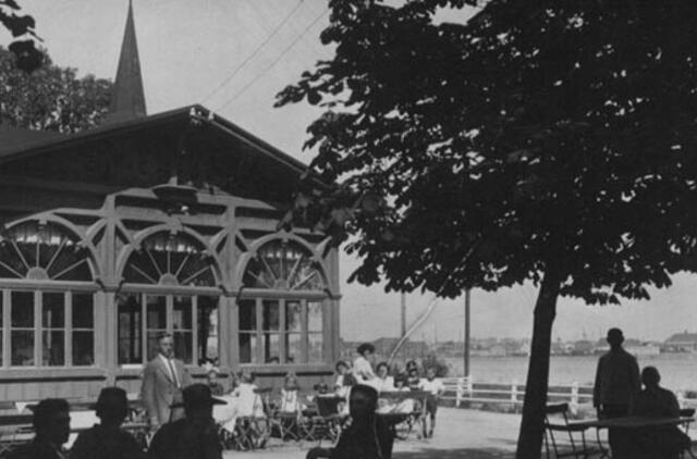 Klaipėdos akvarelės: namai ir žmonės (658)