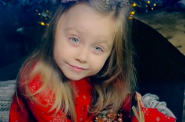 Penkiametė solistė Izabelė debiutuoja su nauja kalėdine daina