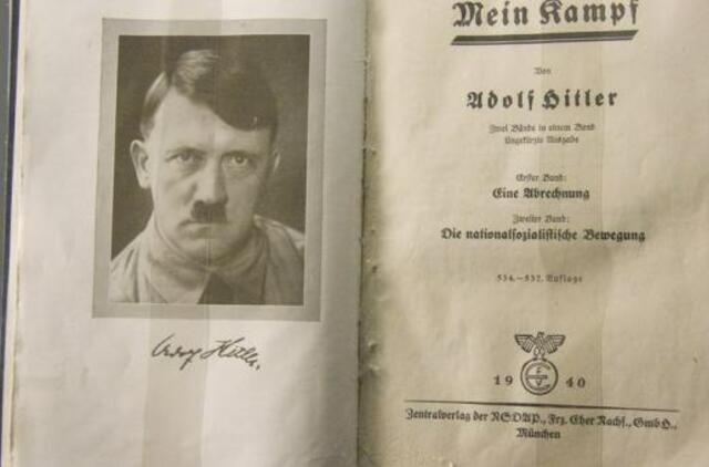 A. Hitlerio „Mein Kampf“ Lenkijoje išleidžiama kaip „aukų pagerbimas“