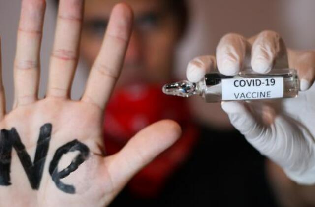 Atsisakė skiepytis - atleido iš darbo