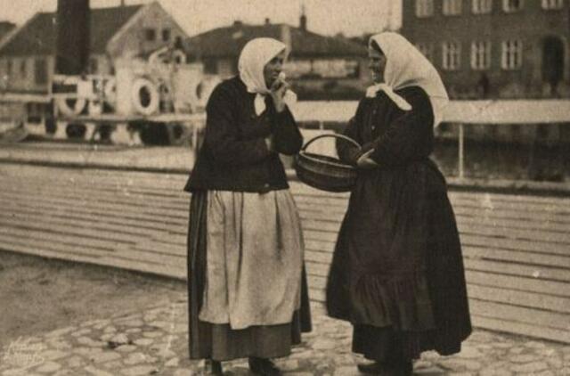 Klaipėdos akvarelės: namai ir žmonės (662)