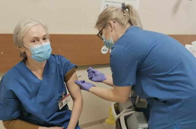 Klaipėdos universitetinėje ligoninėje sėkmingai baigtas pirmasis vakcinacijos etapas