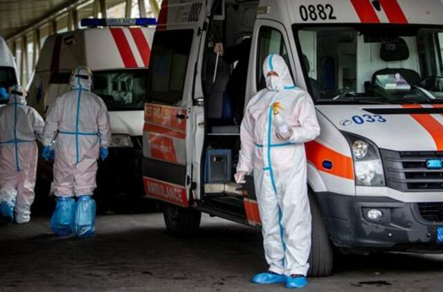 Koronavirusą svarsto įtraukti į profesinių ligų sąrašą: susrigęs asmuo galėtų tikėtis socialinio draudimo išmokos