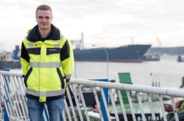 Laivų mechanikas dabar skaito pasakas