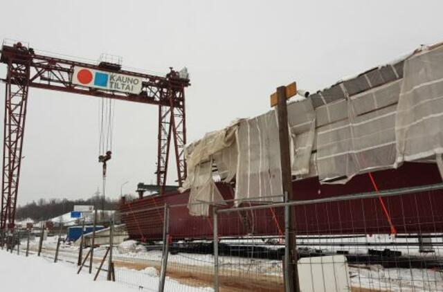 Nelaimė tilto statybvietėje: vienas žmogus žuvo, keturi - sužaloti