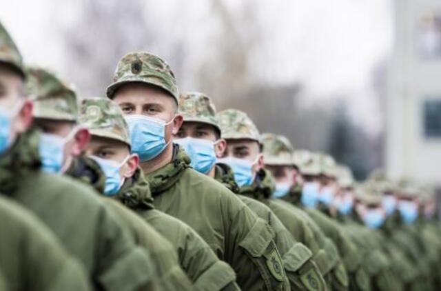 Pirmenybė skiepijant nuo COVID-19 bus teikiama ir kariams bei sportininkams