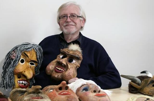 Tautodailininko Stanislovo Meškausko Užgavėnių kaukių paroda