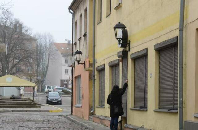 Bus siūloma leisti veikti slidinėjimo centrams, parduotuvėms, teikti grožio paslaugas