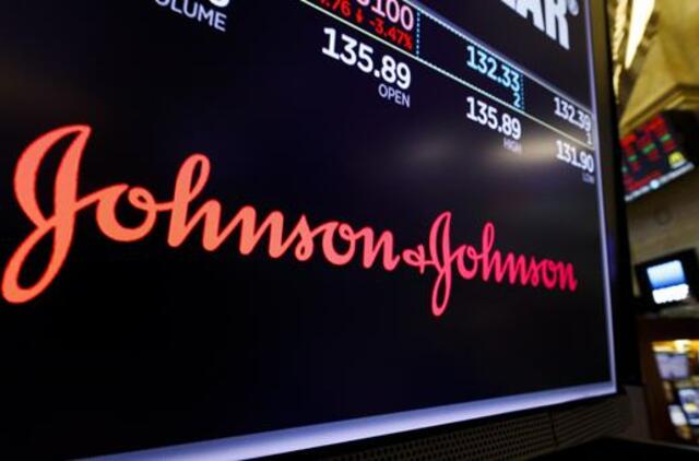 JAV patvirtino „Johnson & Johnson“ vakciną nuo COVID-19