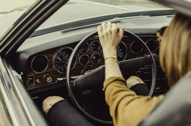 Penki praktiški patarimai, kaip šiuo metu išvengti ekstremalių situacijų kelyje