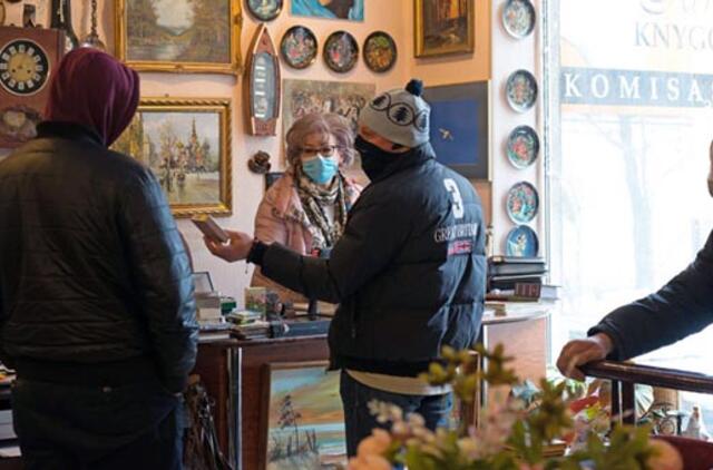 Pradėjusieji dirbti ir džiaugiasi, ir nerimauja, o pirkėjai neskuba