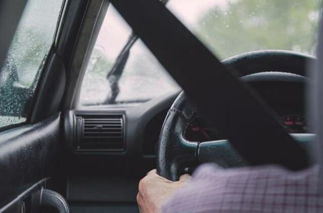 Tyrimas: kiek pinigų gyventojai pasirengę skirti savo automobilio išlaikymui