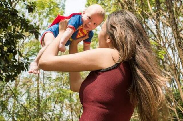 Vaiko teisių gynėja: svarbu laiku padėti nepilnametėms mamoms