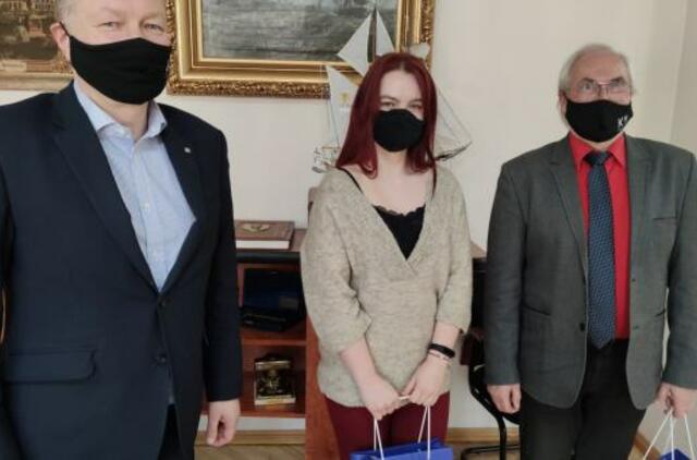 „Aukso paukšte“ pagerbtas Klaipėdos universiteto choras „Pajūrio aidos“ laukia laisvės koncertuoti