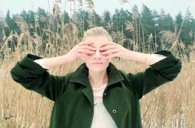 Dainininkė Agnė Sabulytė pristato naują dainą „Atminimai“: dėkingumas – šildanti malda iš stingdančio šalčio pabusti pavasariui