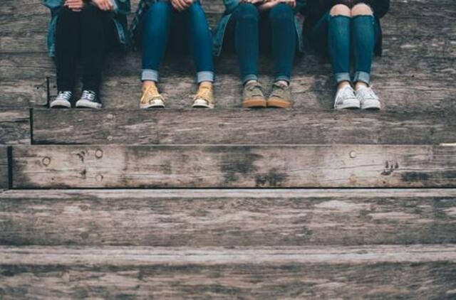 Kaip vaiko teisių gynėjai padeda besisvaiginantiems nepilnamečiams?